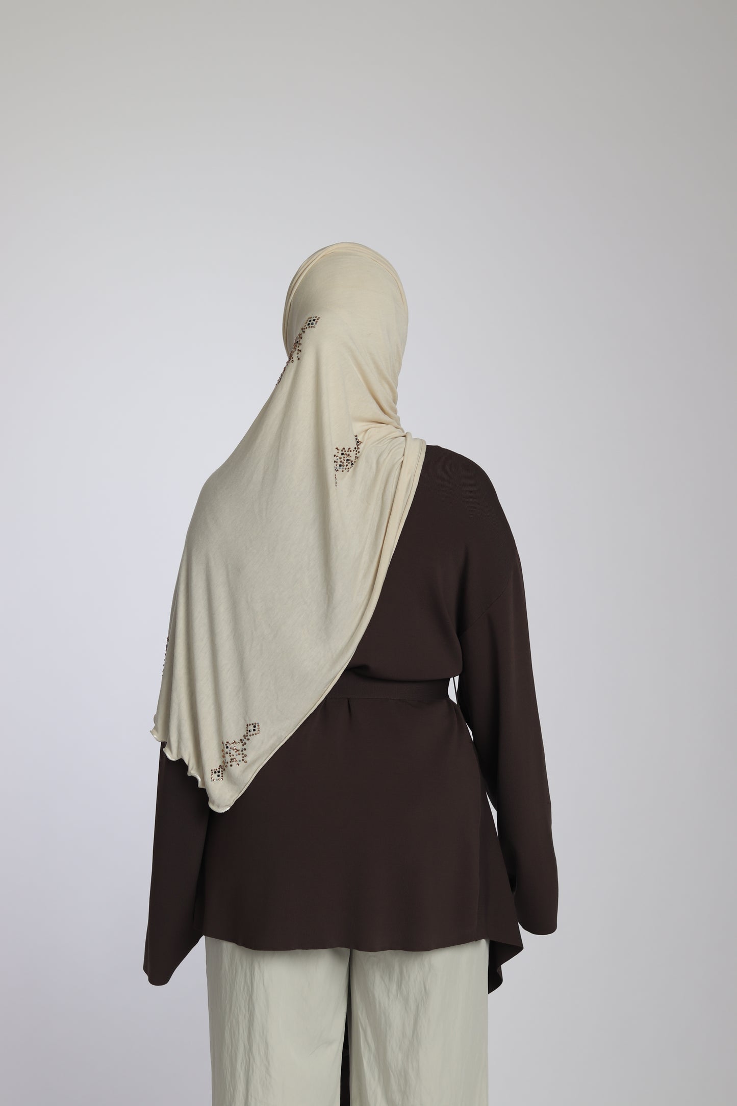 Gilet Enveloppant de Créateur - couleur taupe terreux